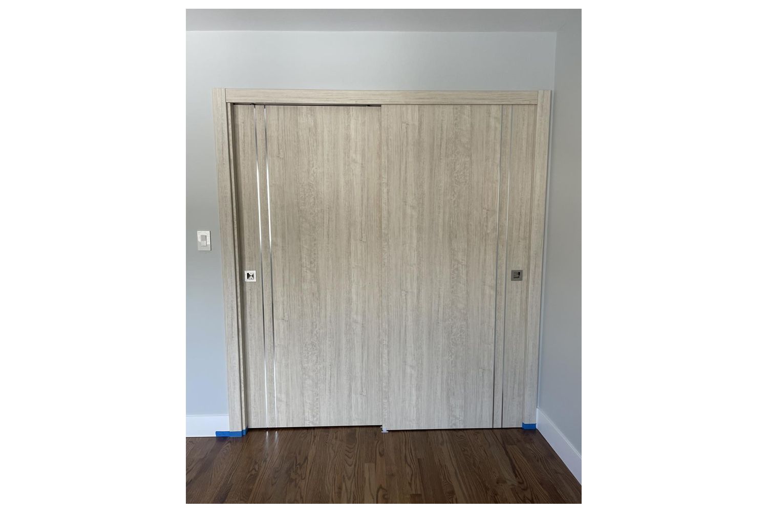 Nova HG-002V Light Aloe Wood Laminated Modern Interior Door